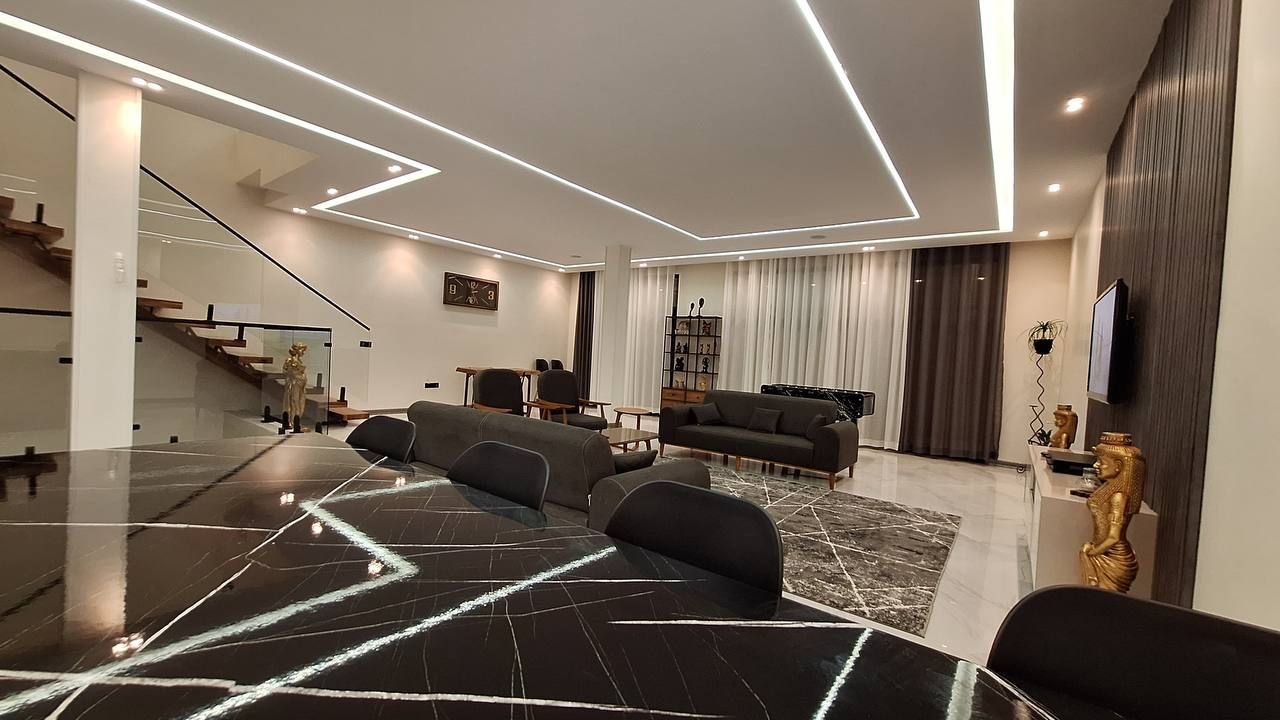 ویلا چهارخوابه استخردار آبگرم شارمین