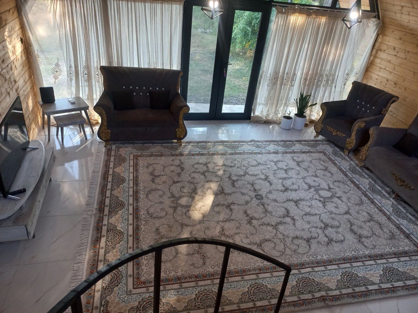 یک خوابه سوئیسی دایان 1