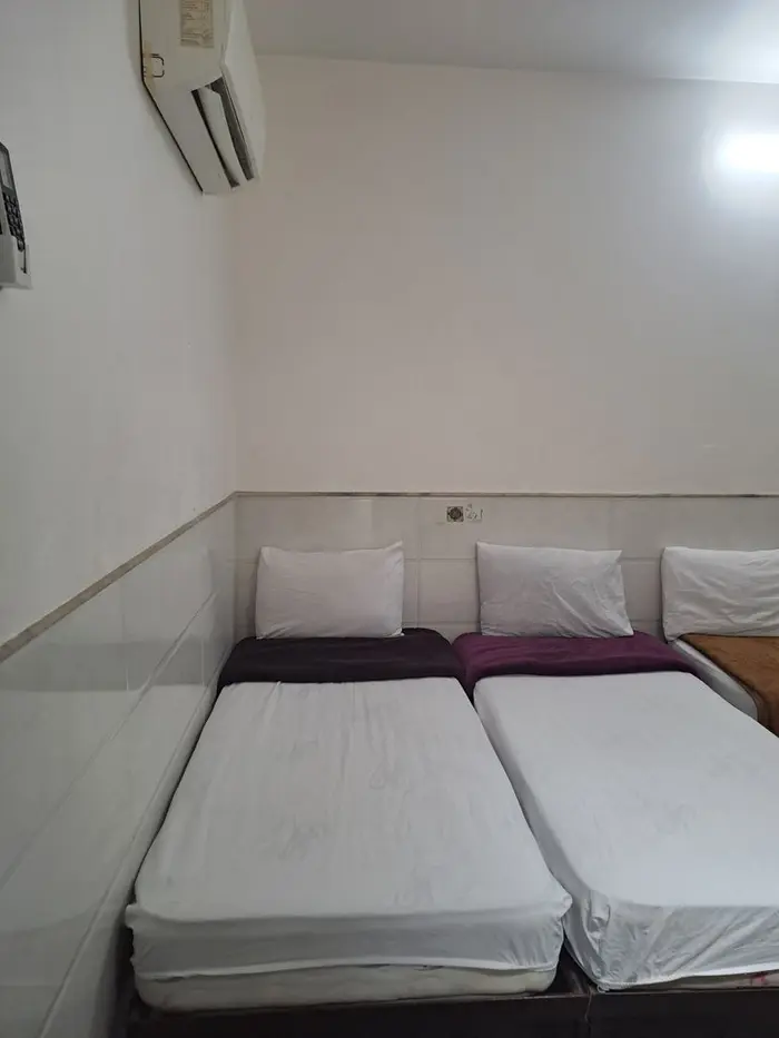 مسافرخانه پناه کریمان - فلت سه تخته