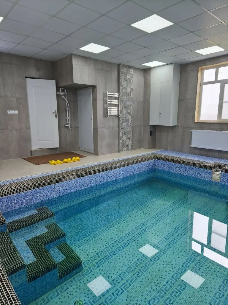 ویلا فلت استخردار ارغوان