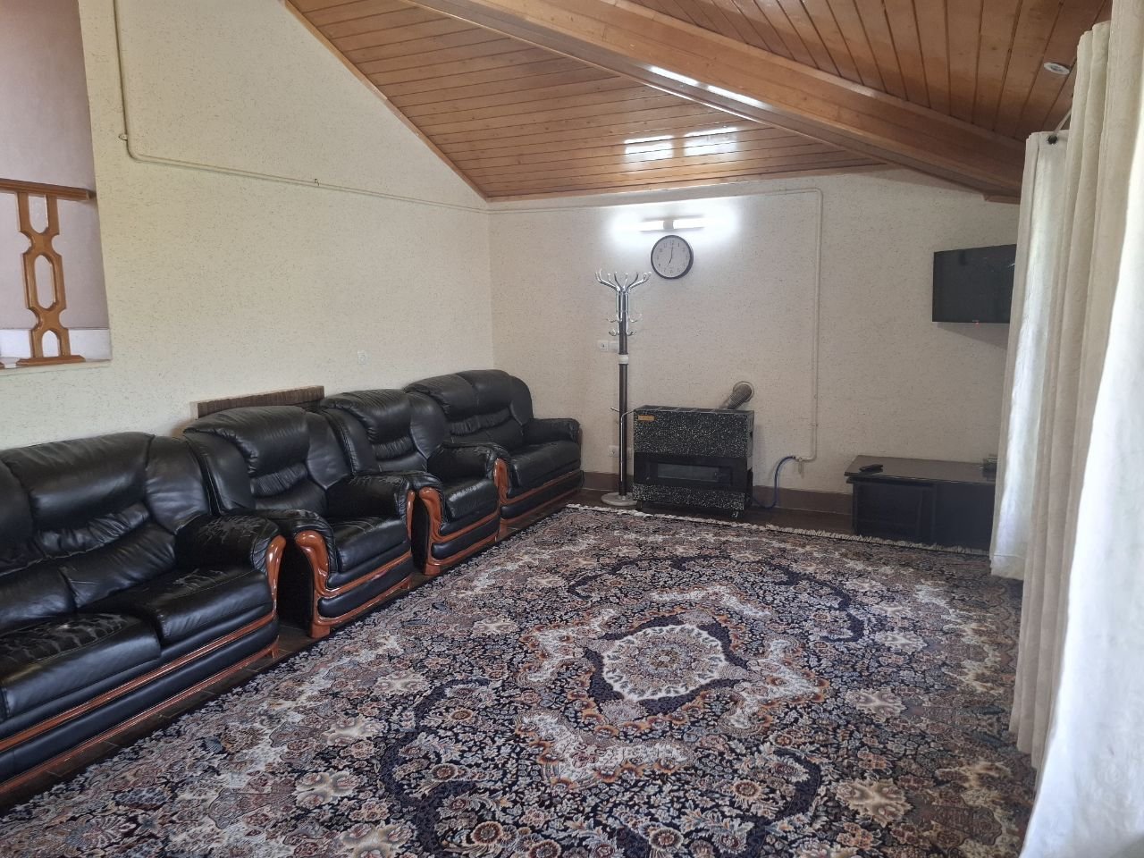 یک خوابه دهکده عمران زاینده رود