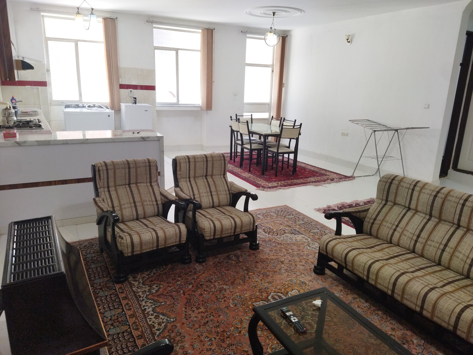 سوئیت دوخوابه سعدی بوستان