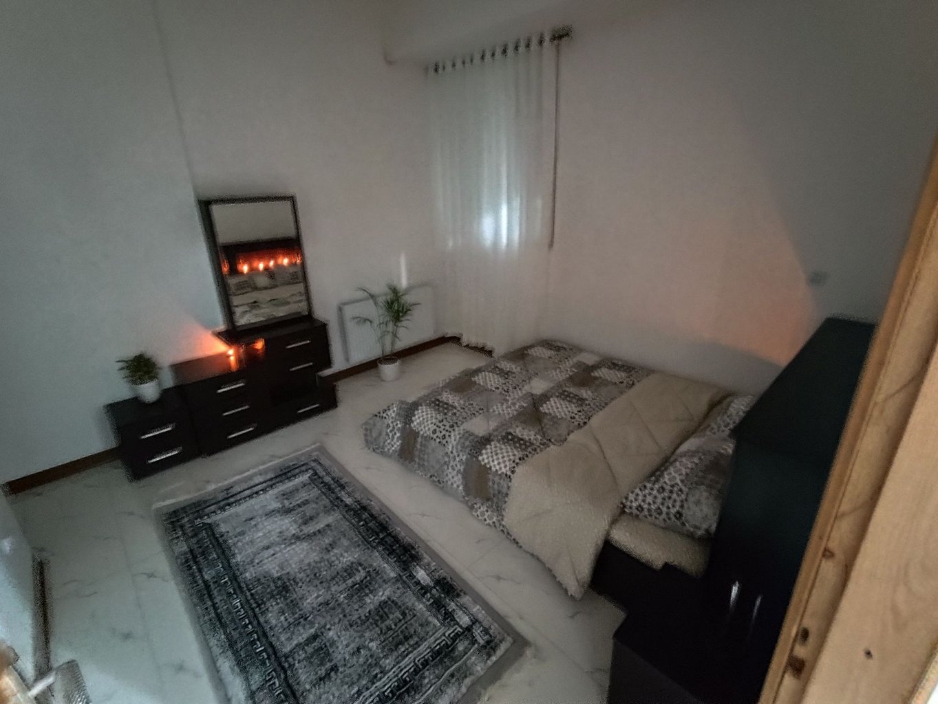 دوخوابه هیرا