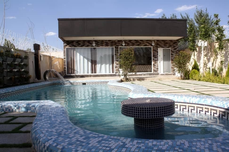 ویلا دوخوابه استخر چهارفصل بهارک