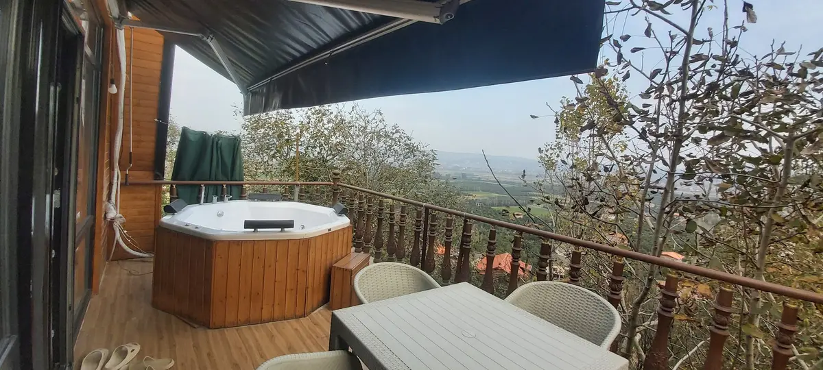 بوم گردی دوخوابه جکوزی دار سانیا 2