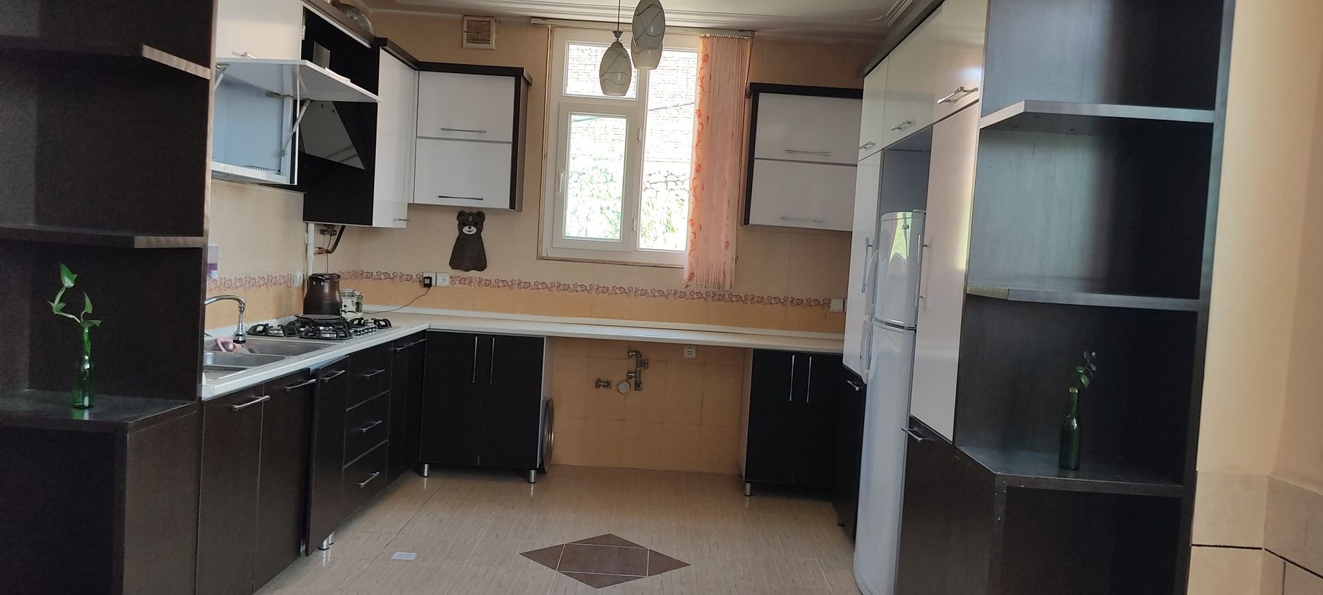 آپارتمان دوخوابه نسرین