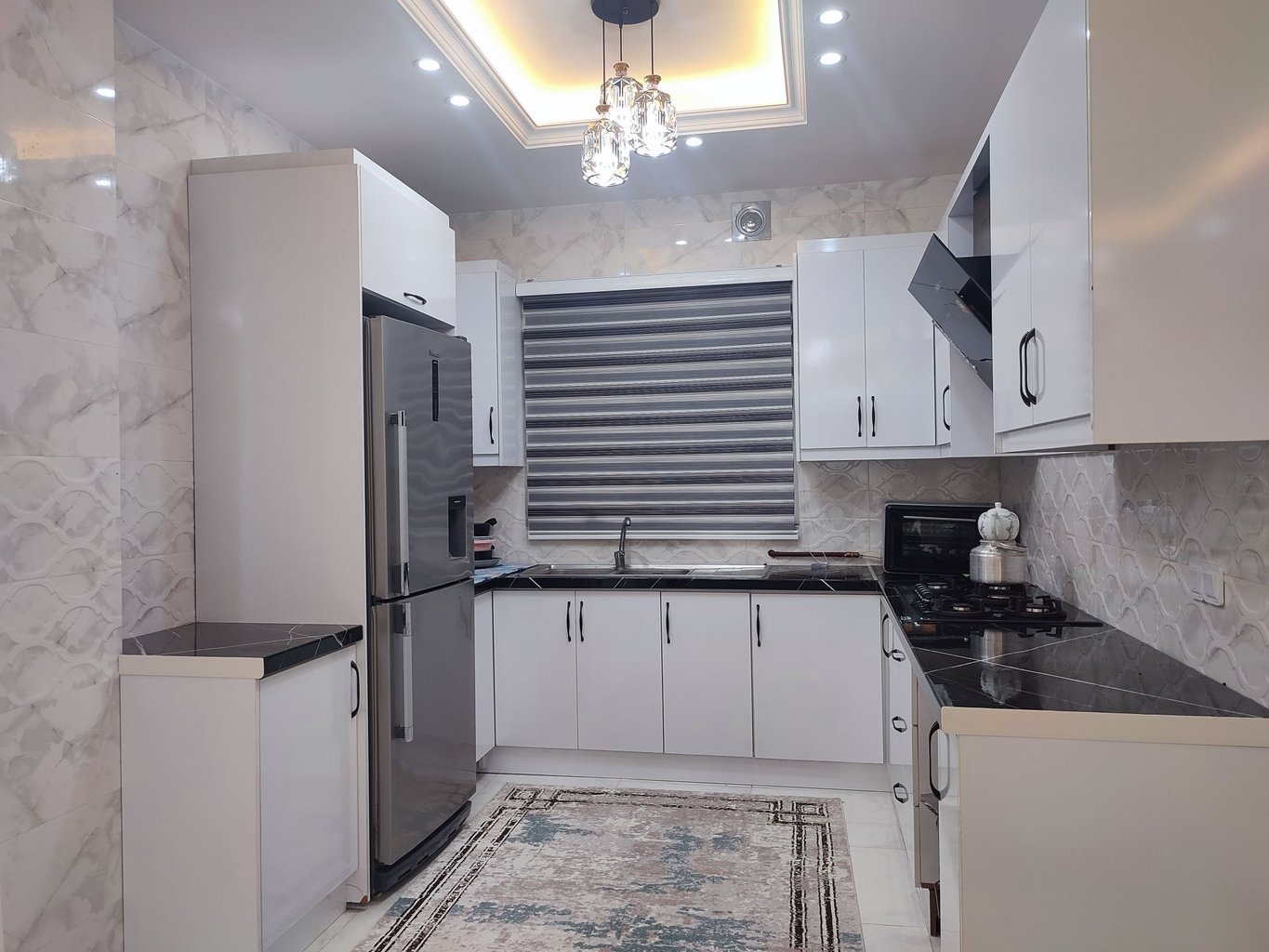 یک خوابه بام های سفالی