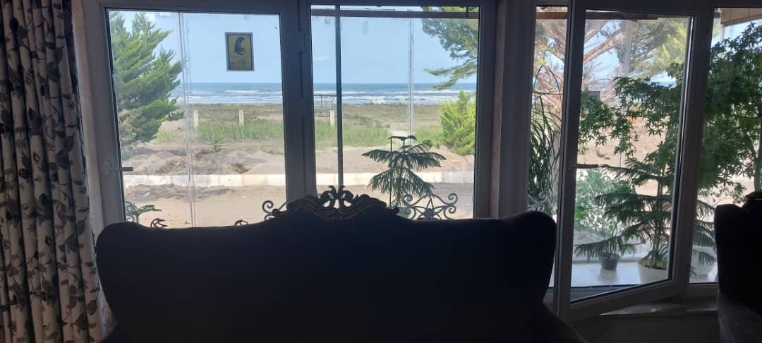 ویلا دوخوابه ساحلی‌ استخردار آبگرم المپیک 1