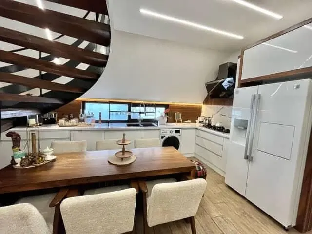 کلبه سه خوابه سوئیسی استخردار آبگرم هاوایی