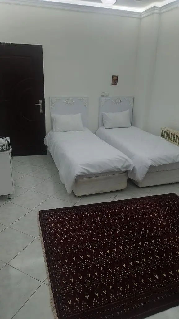 مسافرخانه وحیدیان - واحد یک خوابه 101 - یک خواب قسمت دو تخت سینگل