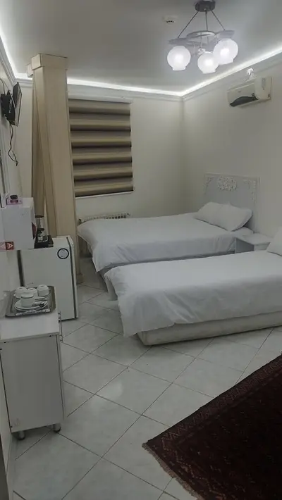 مسافرخانه وحیدیان - واحد 203