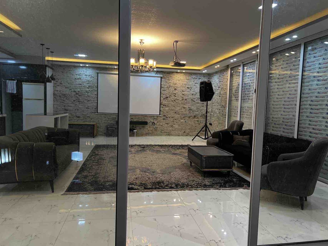 ویلا یک خوابه استخردار دلوین - انتخاب عنوان تصویر