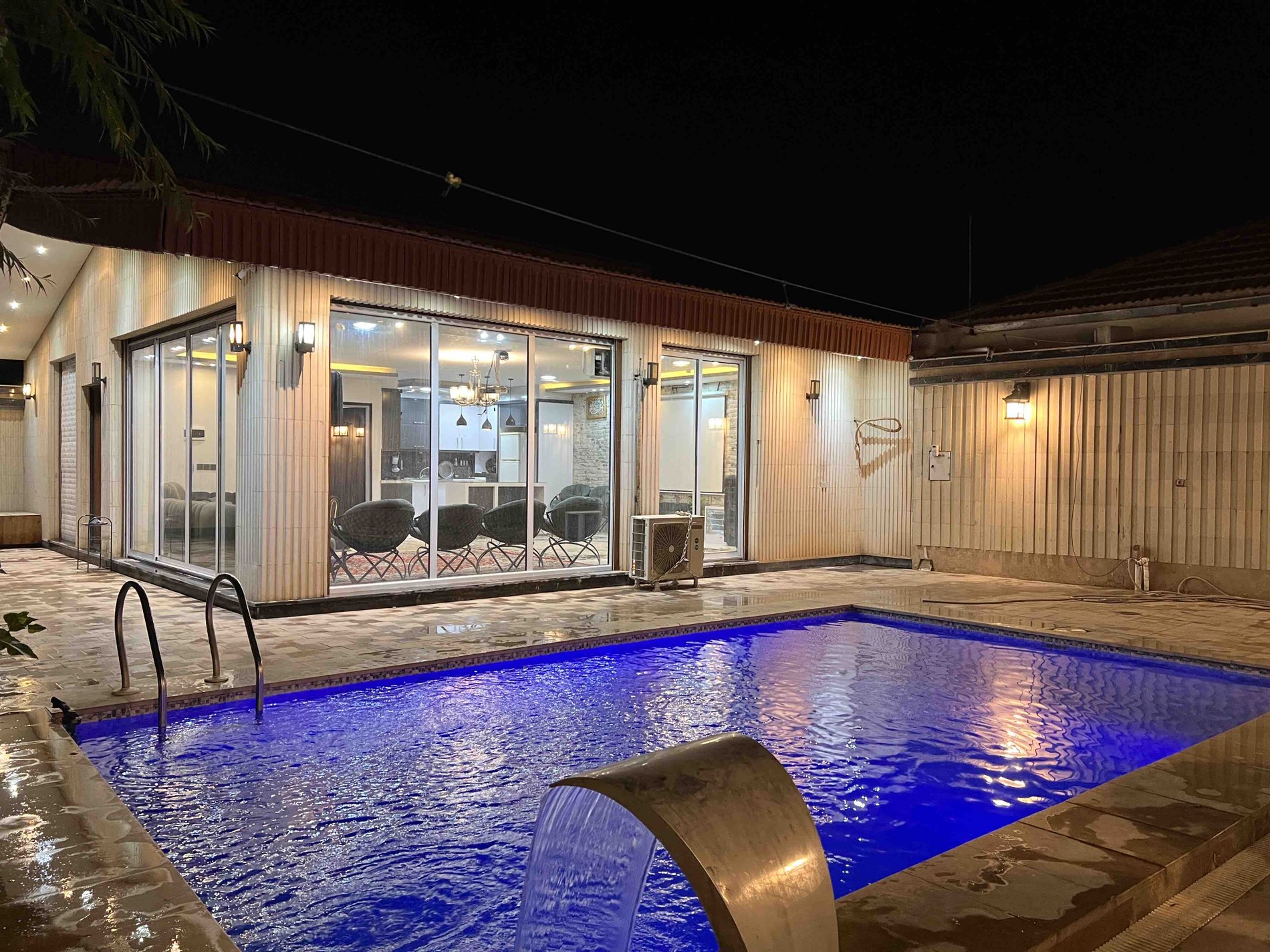 ویلا یک خوابه استخردار دلوین - انتخاب عنوان تصویر