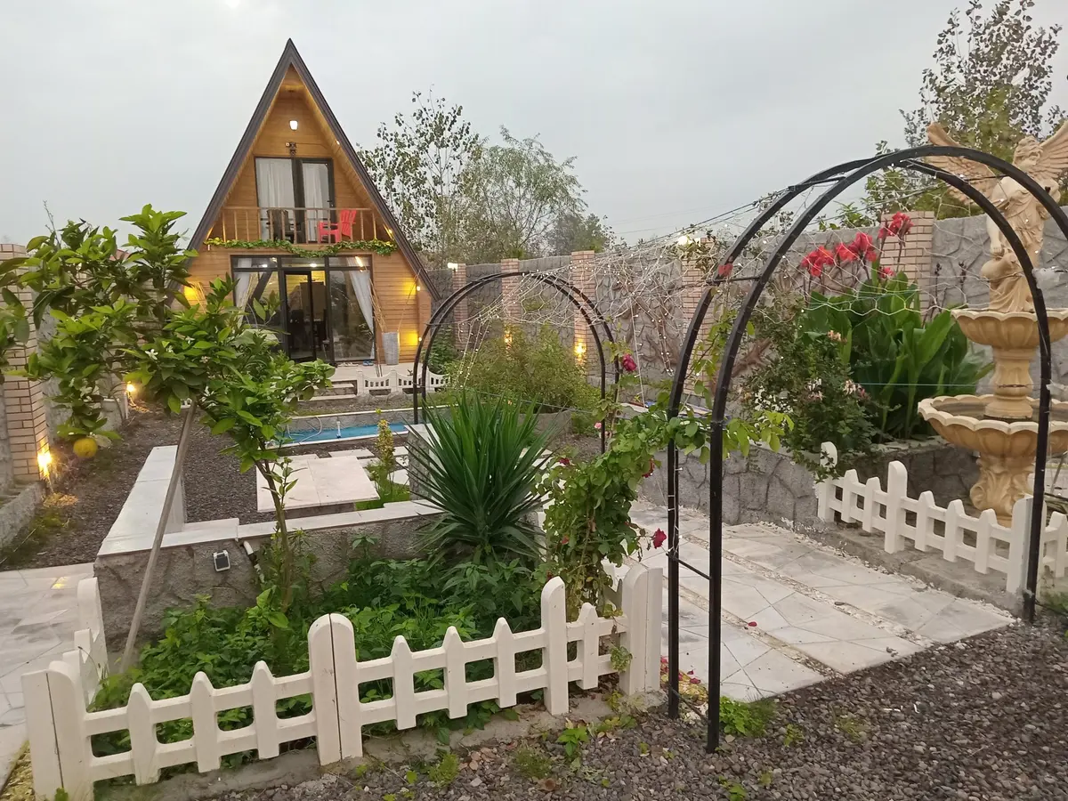 کلبه سه خوابه دوبلکس شب های سفید