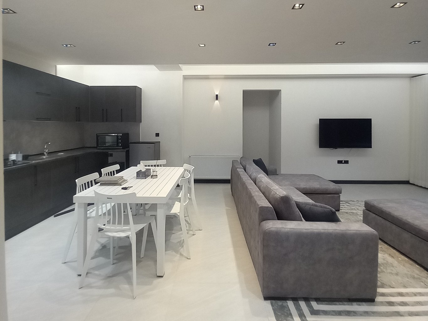 ویلا  دو خوابه با روف گاردن و وان جکوزی در اربه کله رامسر