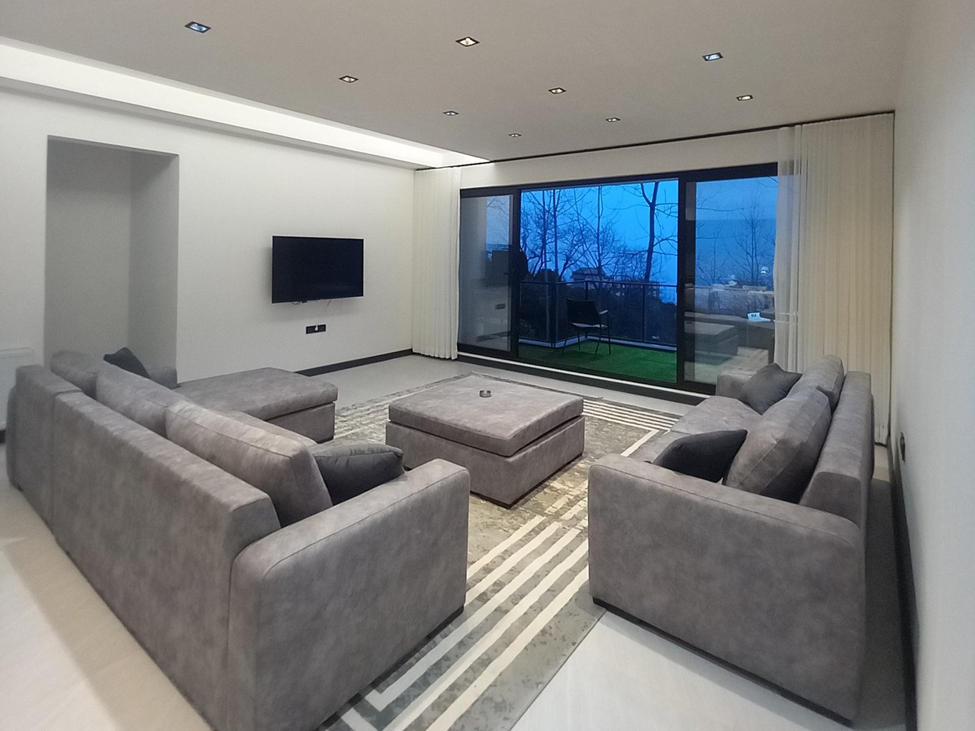 ویلا  دو خوابه با روف گاردن و وان جکوزی در اربه کله رامسر