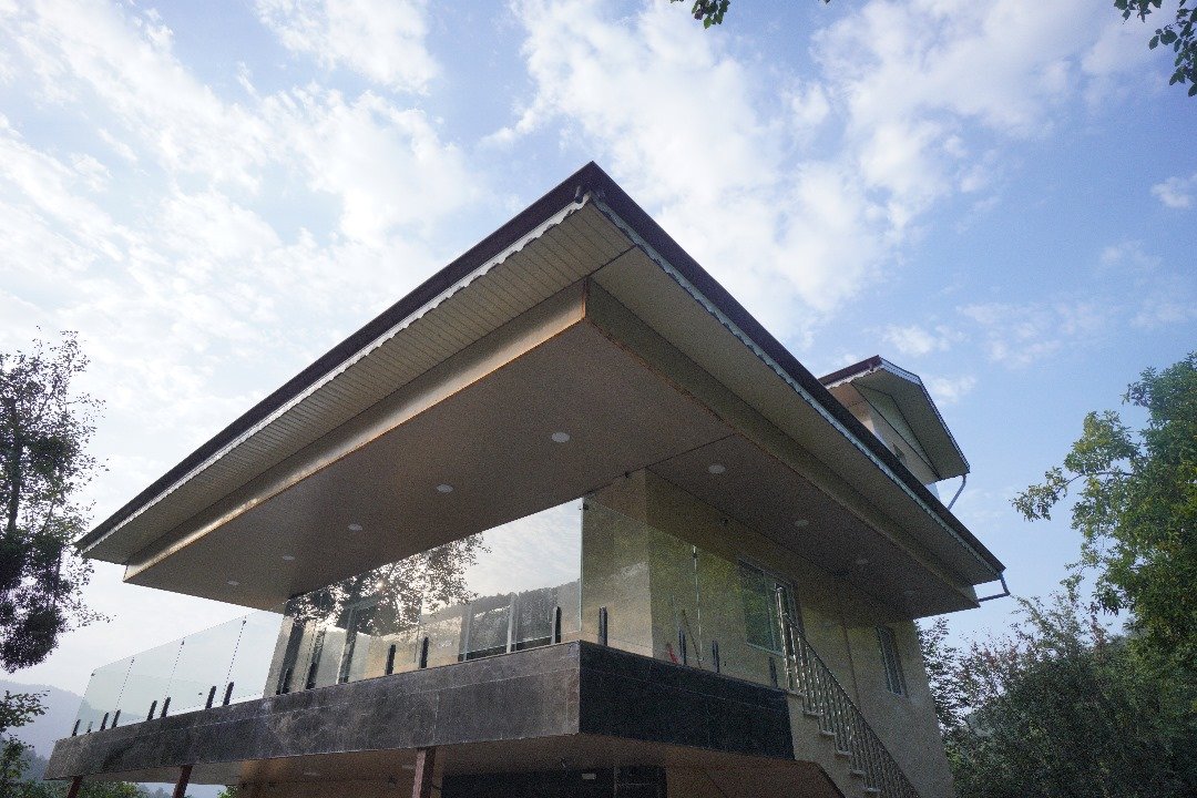 ویلا سه خوابه جنگلی تیتی