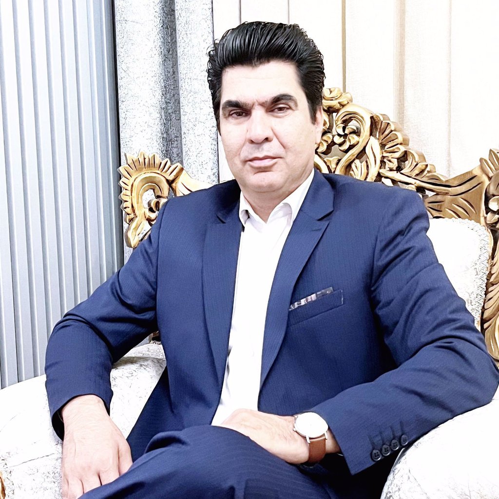 تصویر پروفایل میزبان