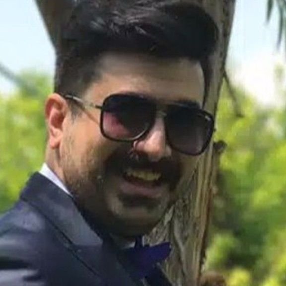 تصویر پروفایل میزبان