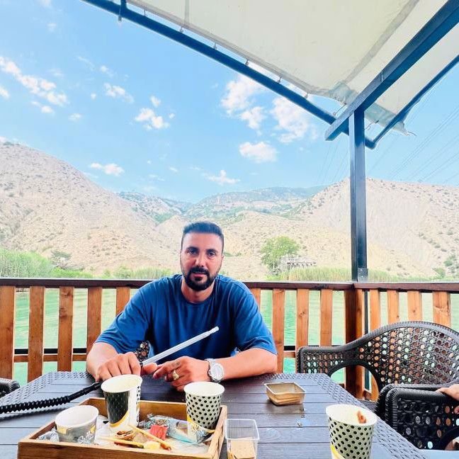 تصویر پروفایل میزبان