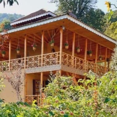 تصویر پروفایل میزبان