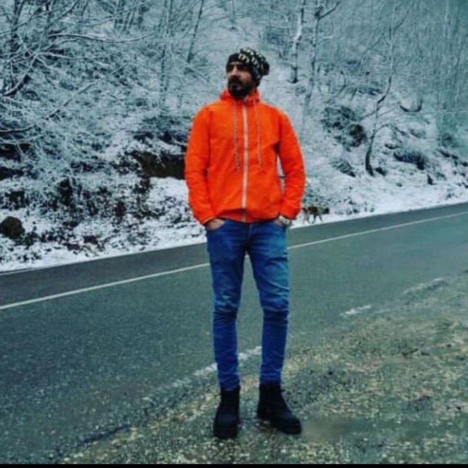 تصویر پروفایل میزبان