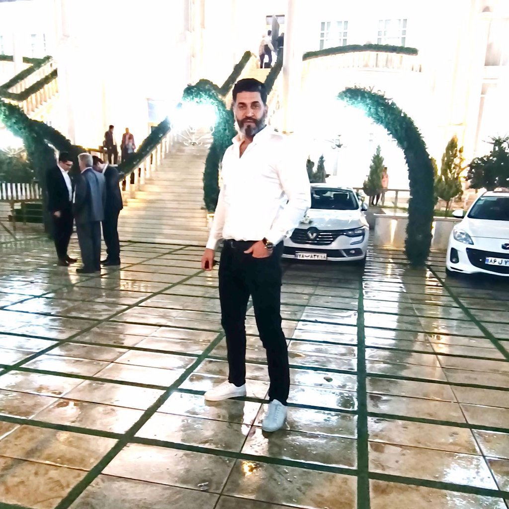 علی