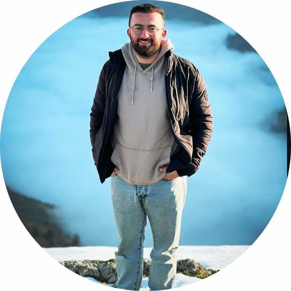 تصویر پروفایل میزبان