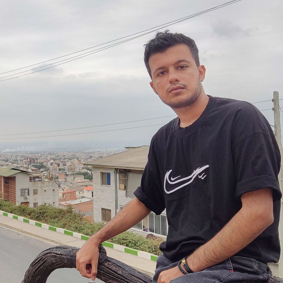 تصویر پروفایل میزبان