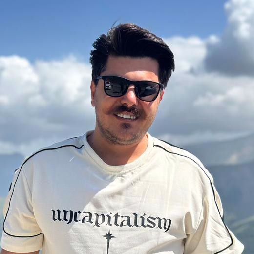 تصویر پروفایل میزبان