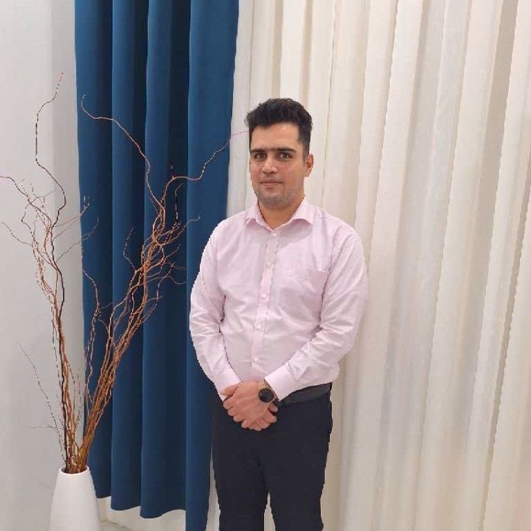 تصویر پروفایل میزبان