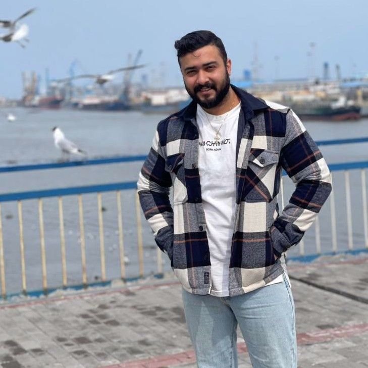 تصویر پروفایل میزبان