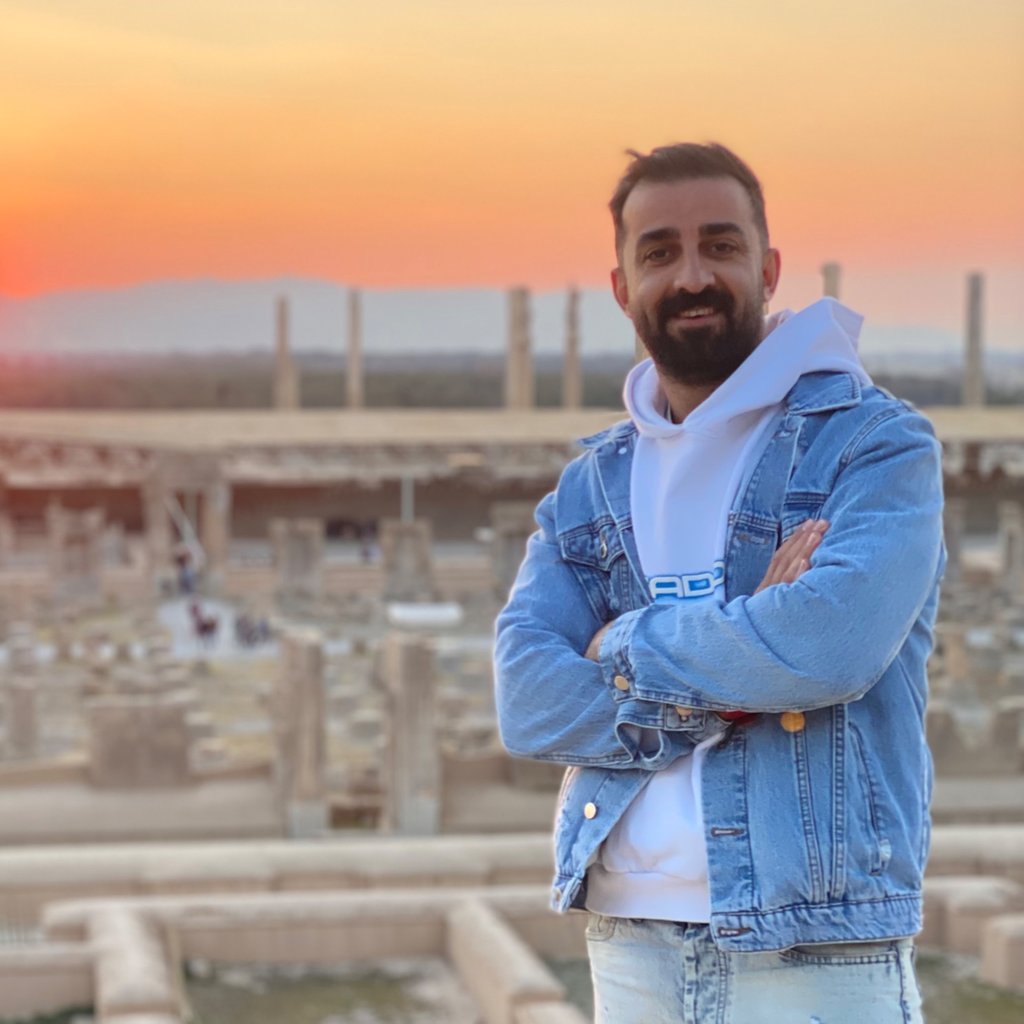 تصویر پروفایل میزبان