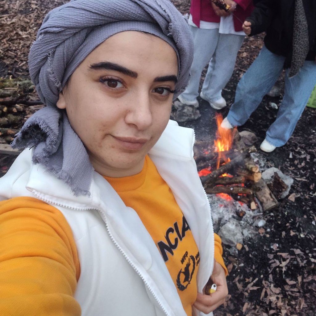 تصویر پروفایل میزبان