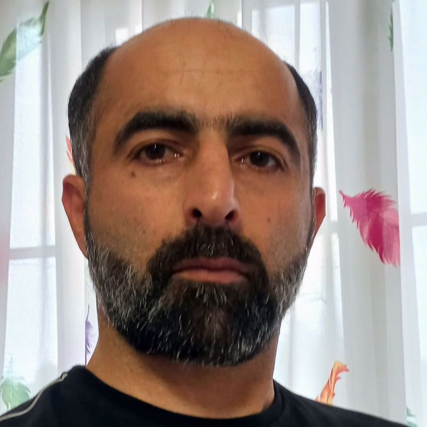 تصویر پروفایل میزبان