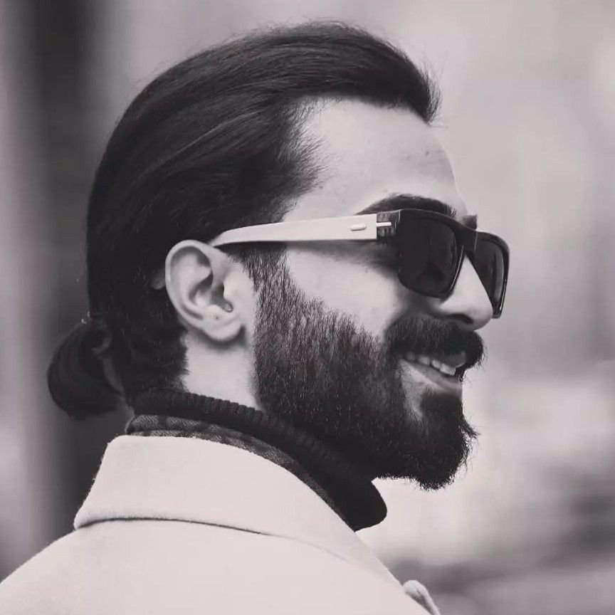 تصویر پروفایل میزبان