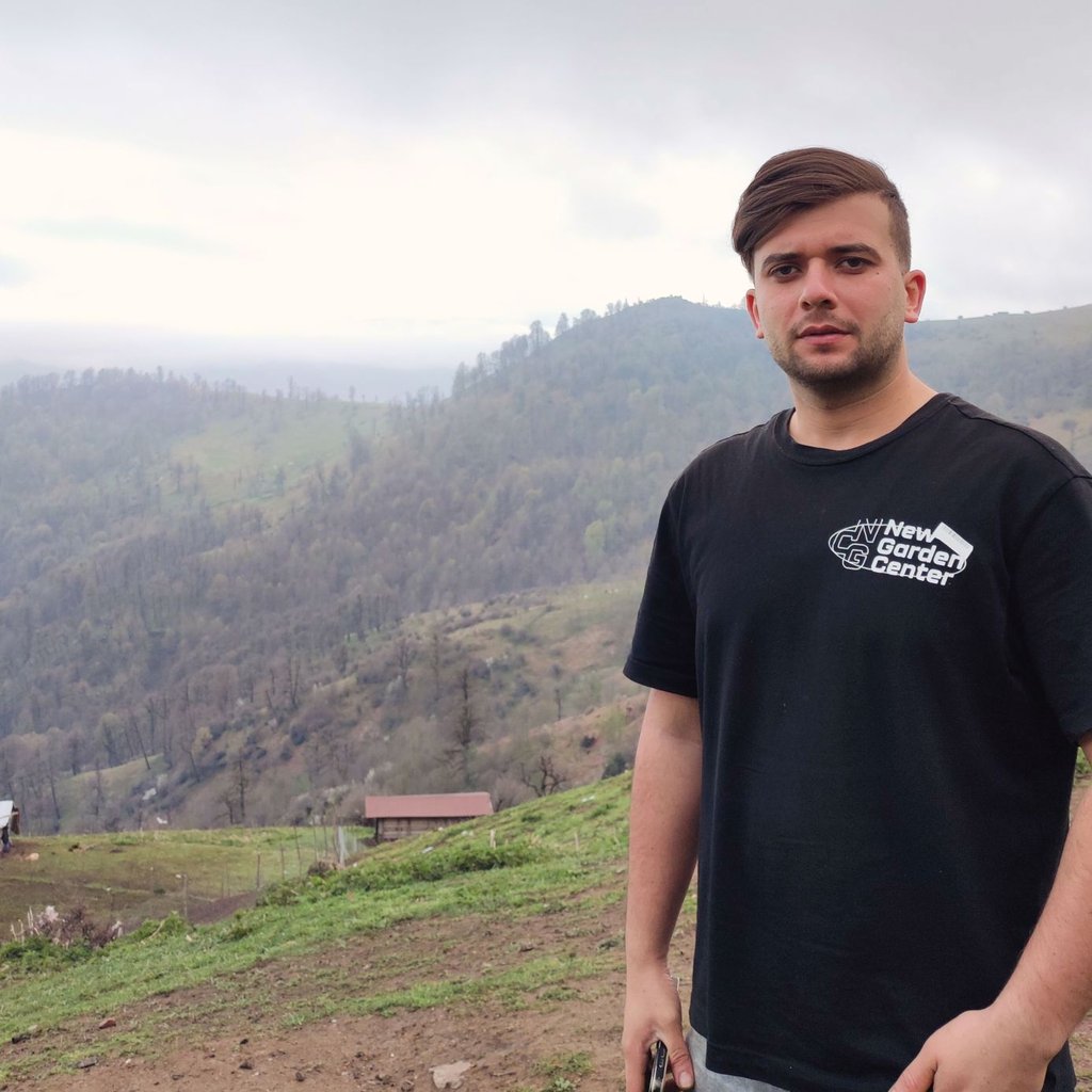 تصویر پروفایل میزبان