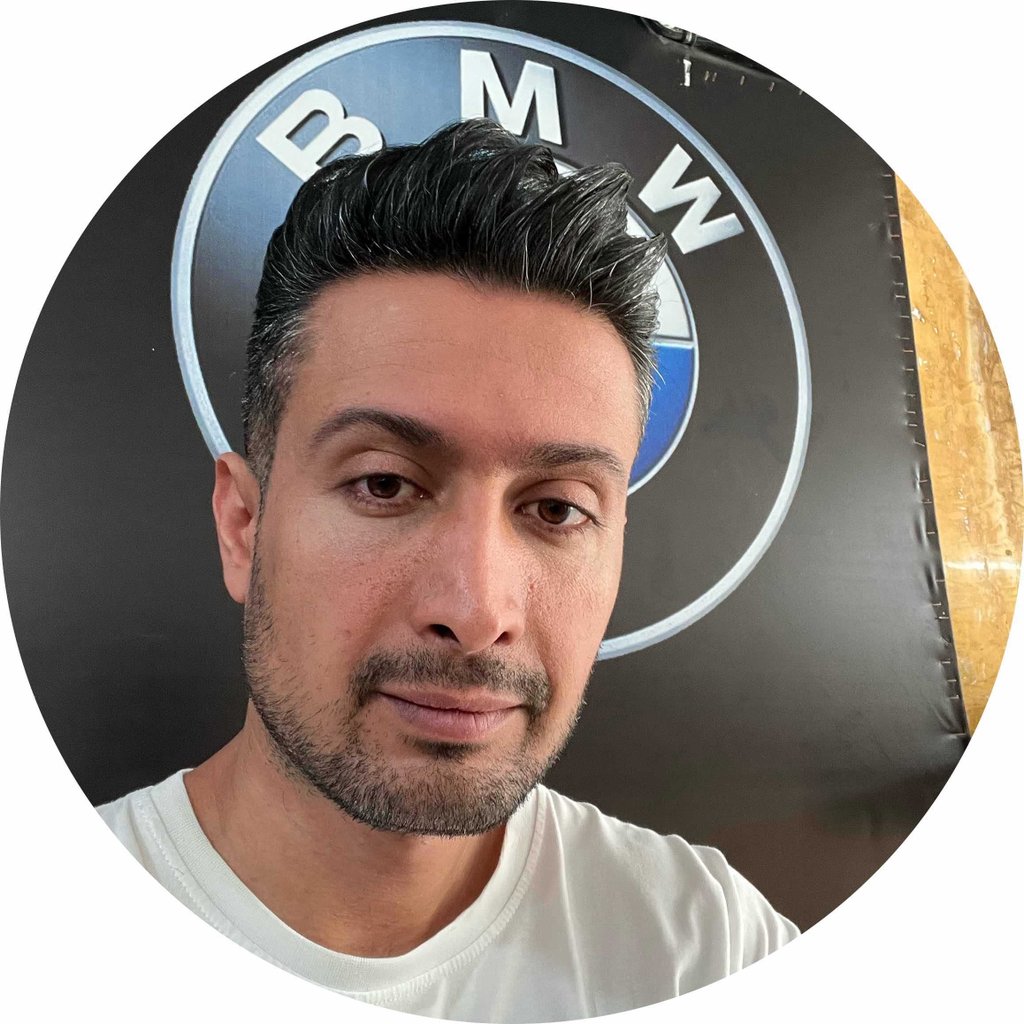 تصویر پروفایل میزبان