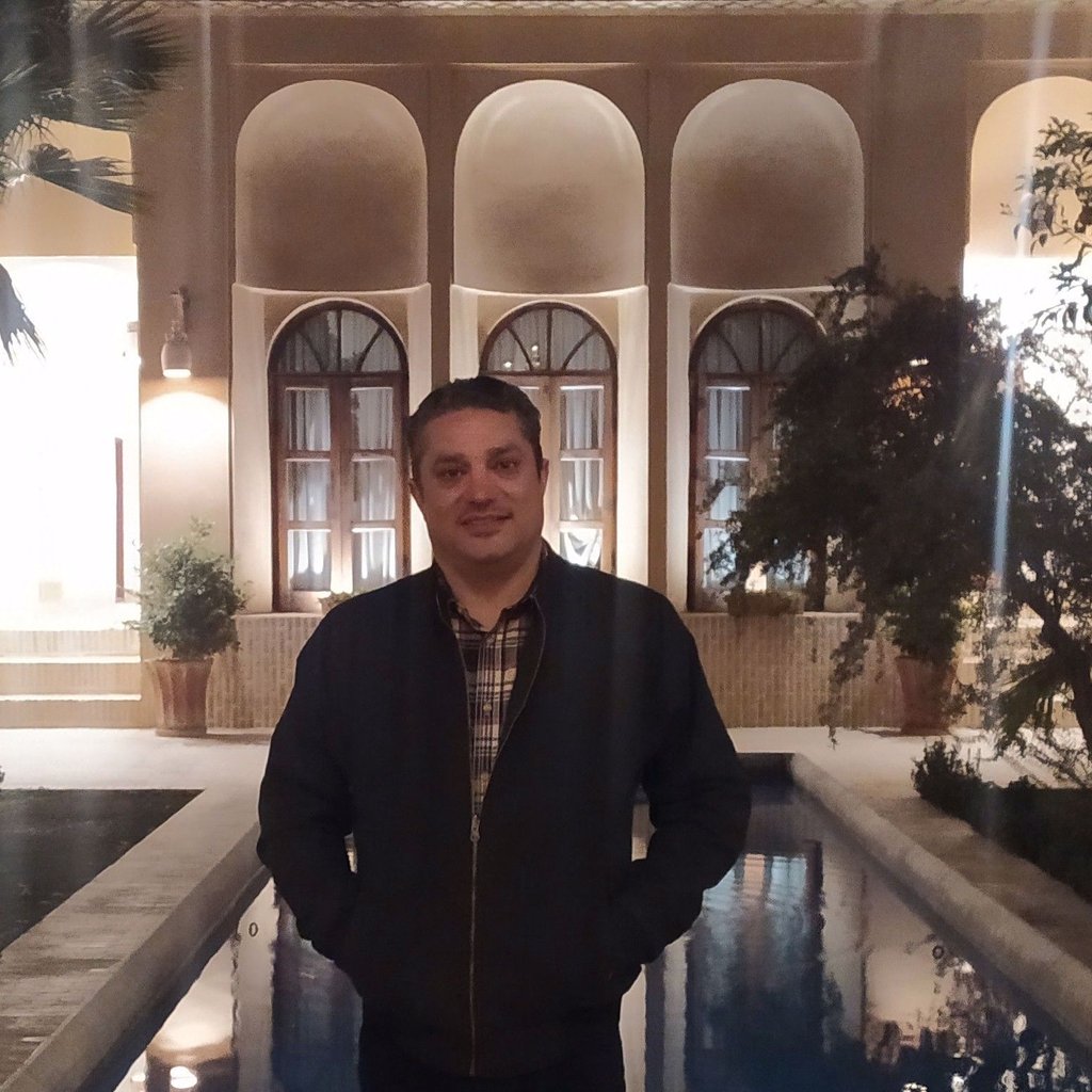 تصویر پروفایل میزبان