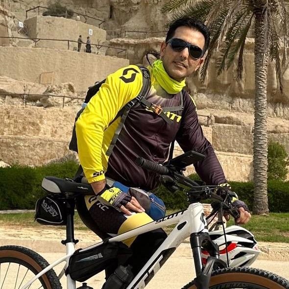 تصویر پروفایل میزبان