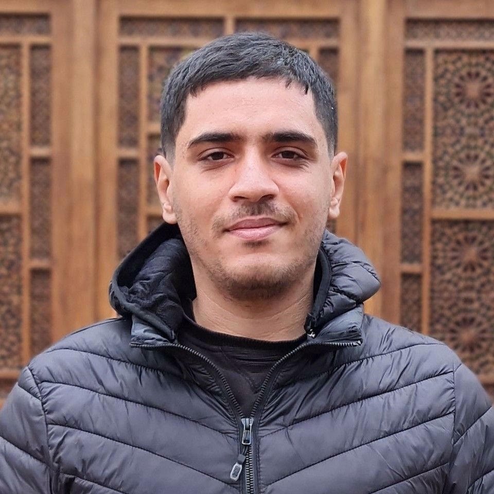 تصویر پروفایل میزبان