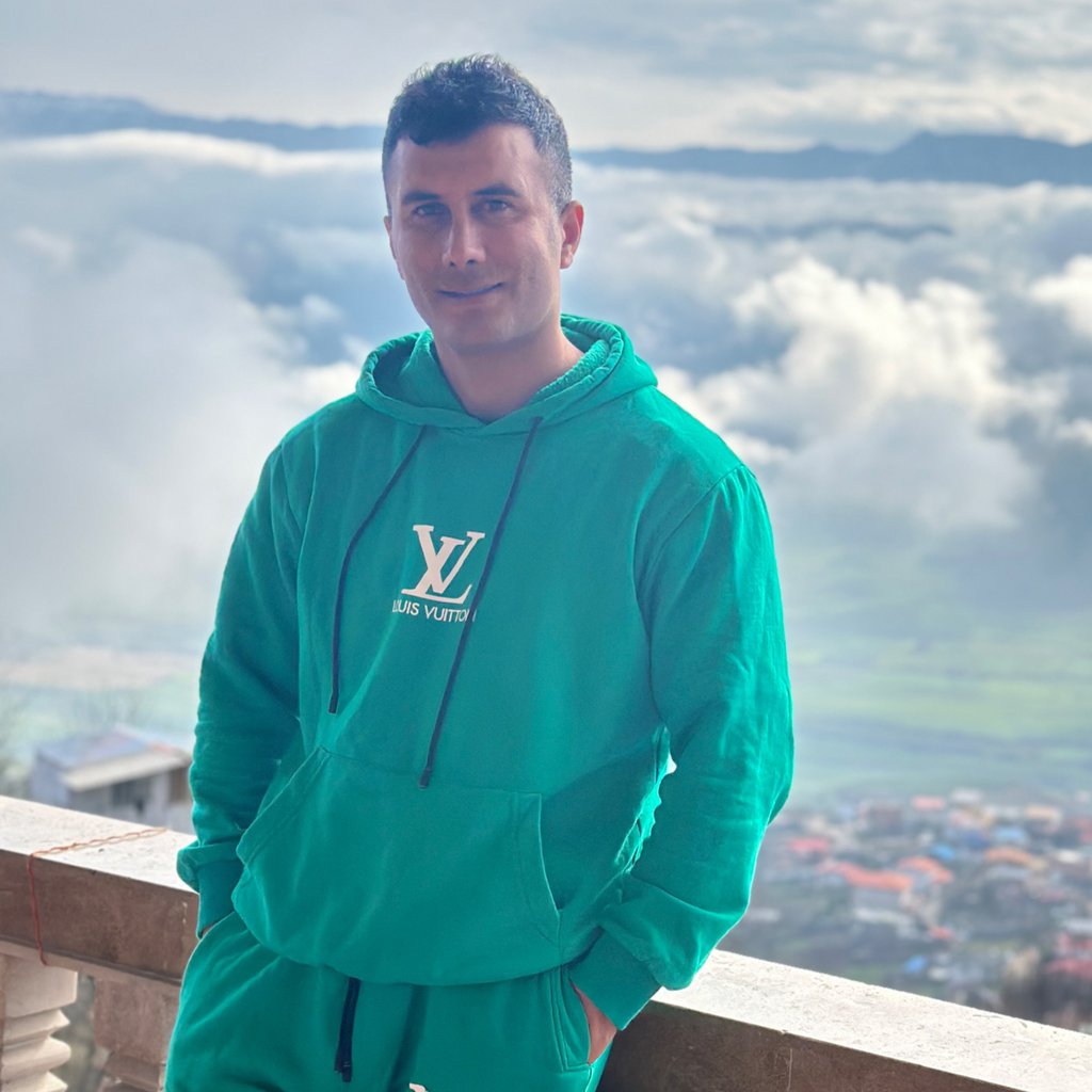 تصویر پروفایل میزبان