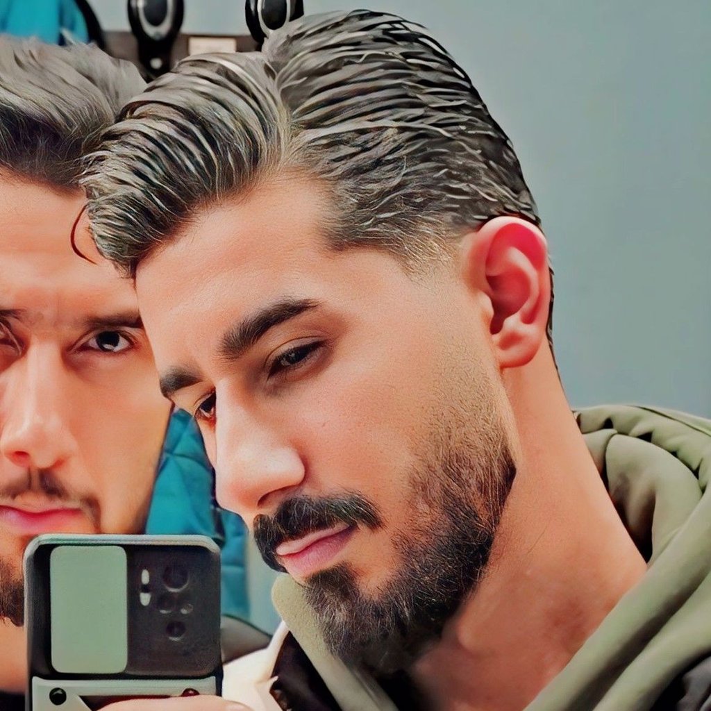 تصویر پروفایل میزبان