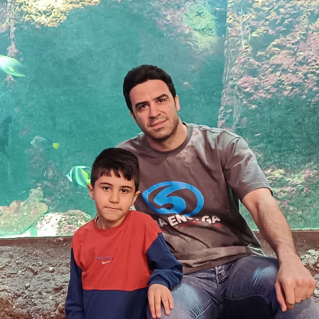 علی