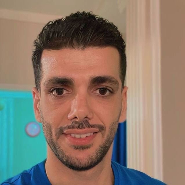 تصویر پروفایل میزبان