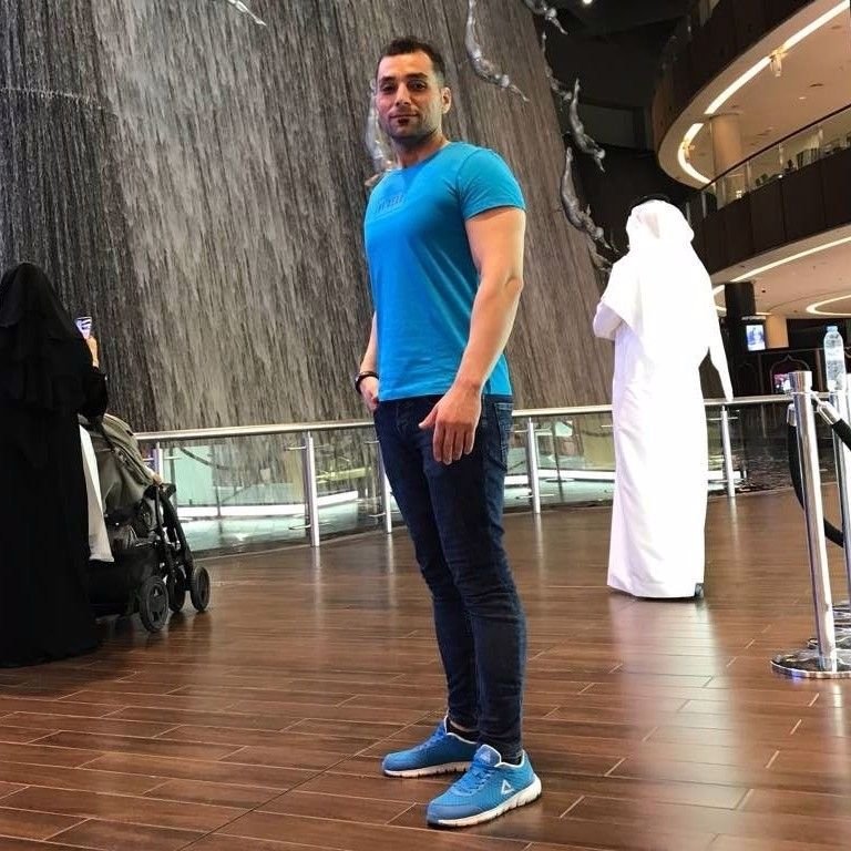 علي