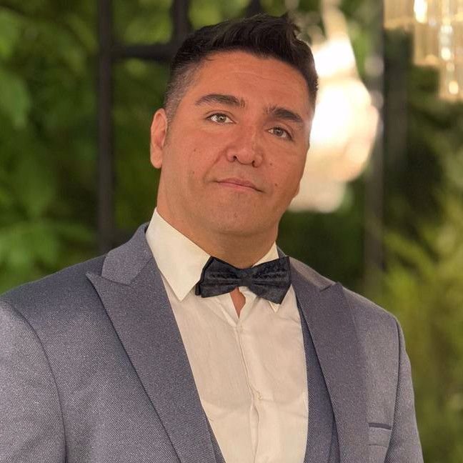 تصویر پروفایل میزبان