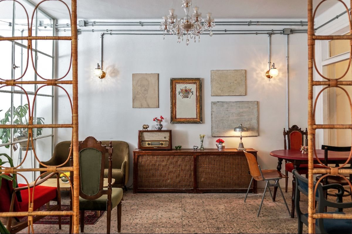 کرگدن واحد آفتاب - کریم خان