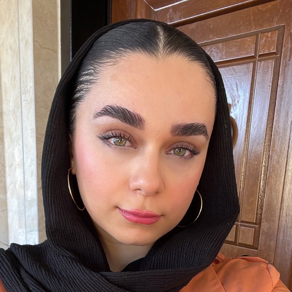 تصویر پروفایل میزبان