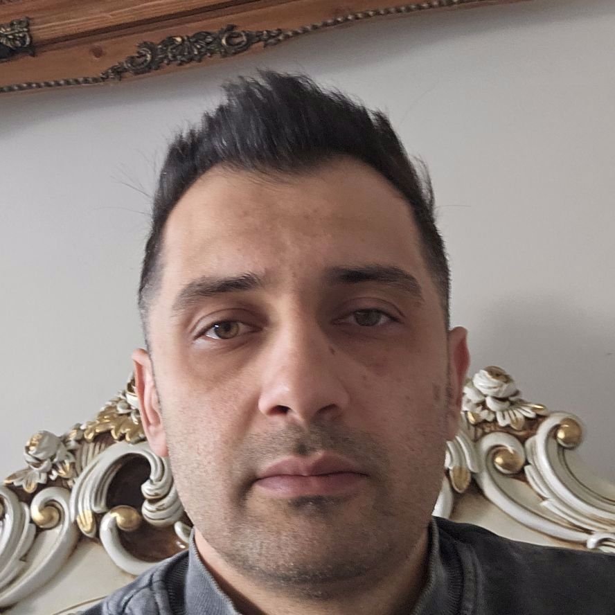 تصویر پروفایل میزبان